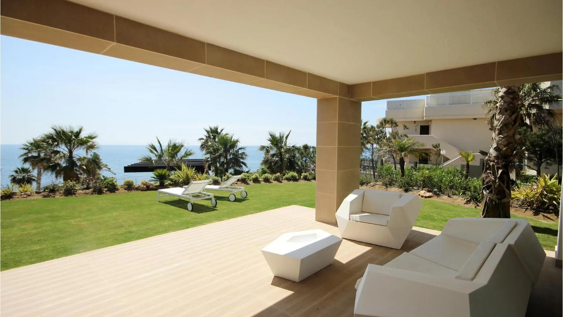 Gorgeous Apartment In Estepona With Wifi